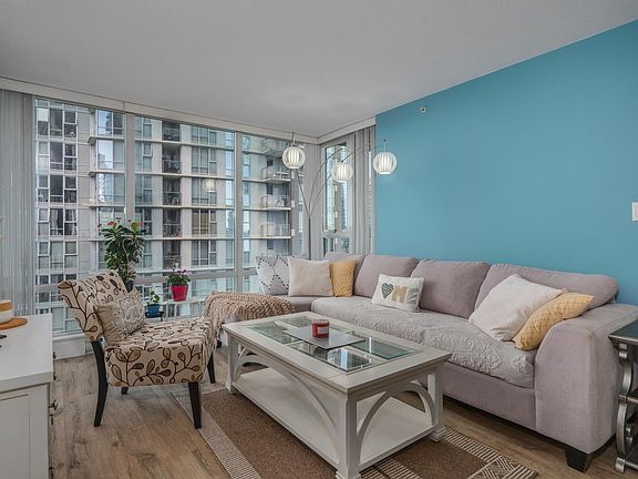 4th image of 1495 Richards St #801