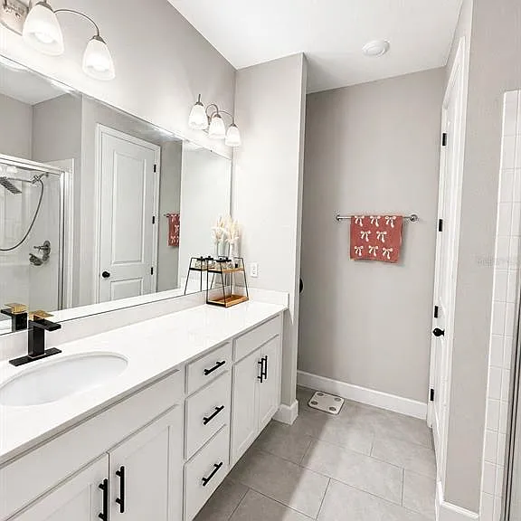 128 Arlington Square Ct — Photo 13