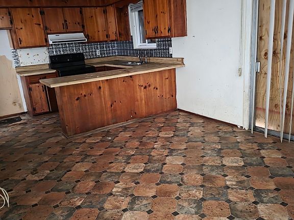 4th image of 1603 Fairwood Dr