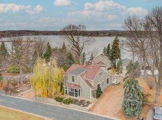 5023 Edgewater Dr, Mound, MN 55364