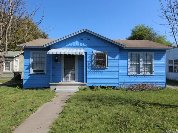 451 LINARES ST, San Antonio, TX 78225