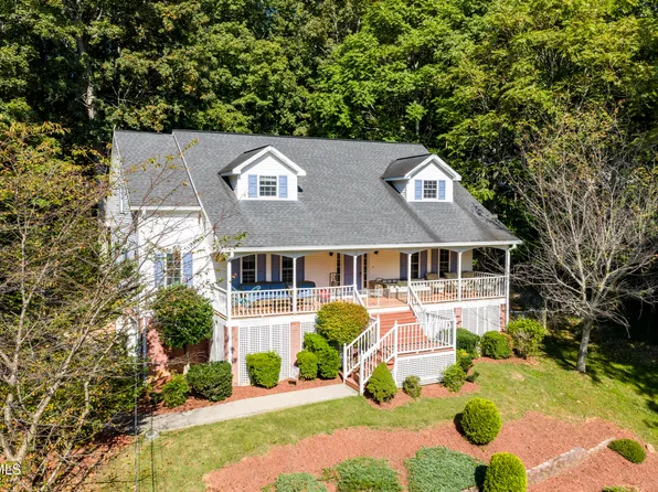 144 Blue Bird Dr, Johnson City, TN 37601