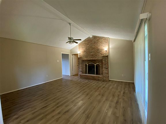 4th image of 12610 Tammarack Dr