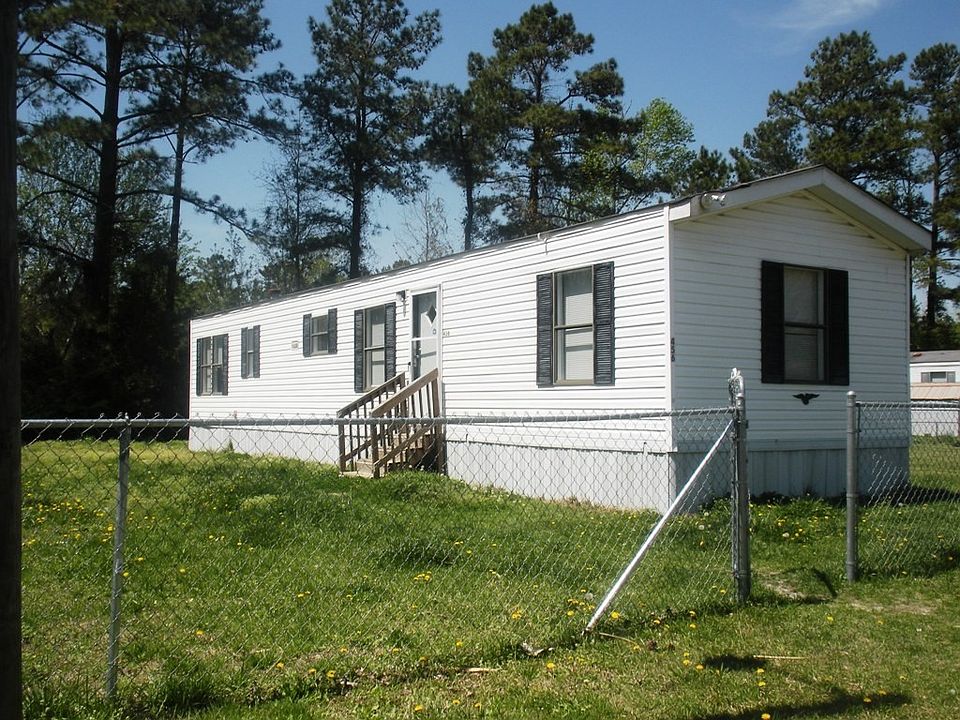 2nd image of 456 White Oak Ln