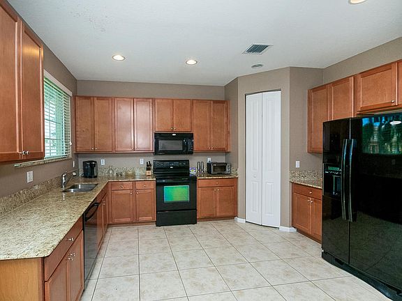 3rd image of 7459 Sarentino Ln #225