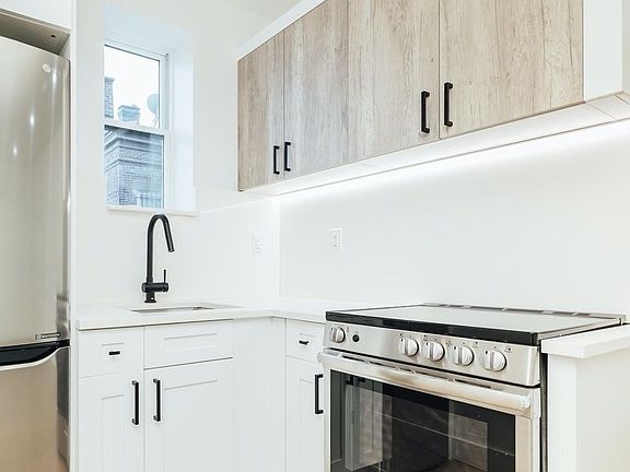 3rd image of 282 E 32nd St #3AA