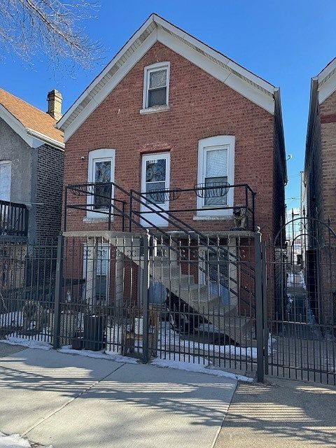 1st image of 2823 S Troy St