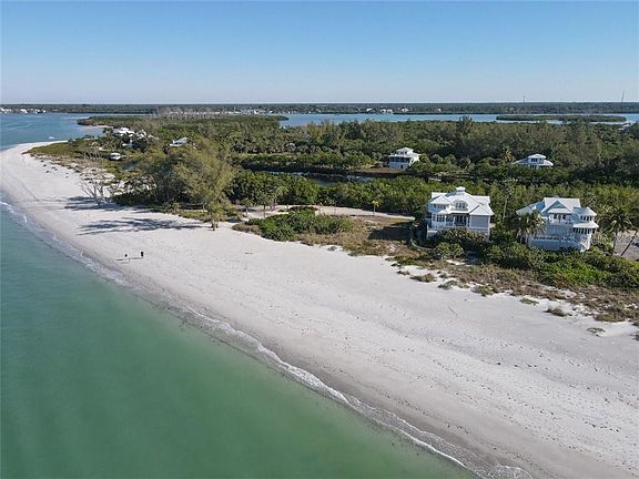 2nd image of 6850 Palm Island Dr