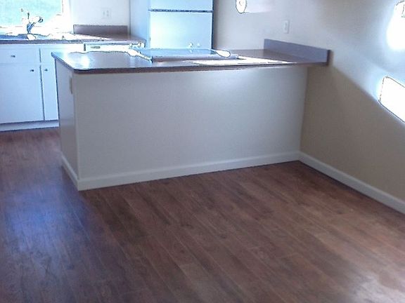 3rd image of 1913 N Oakes St APT C