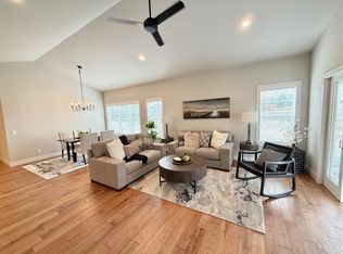 6717 Conservancy Plz, Deforest, WI 53532