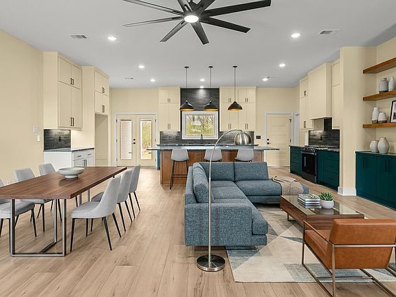 5th image of 16 Avondale Rd