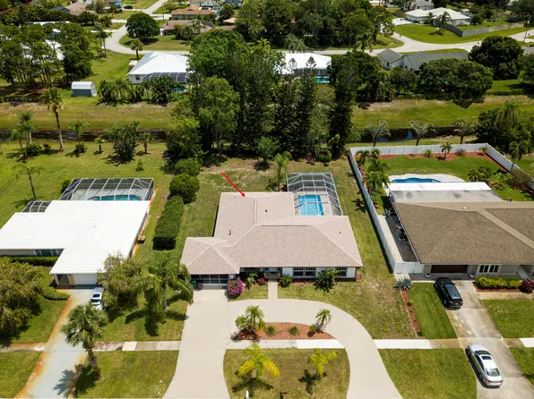 2595 SE Gowin Drive, Port St Lucie, FL 34952