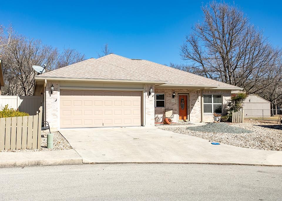 1st image of 245 Oak Hill Dr