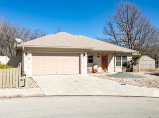 245 Oak Hill Dr, Kerrville, TX 78028