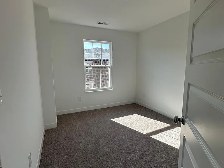 9321 Benton Dr — Photo 31
