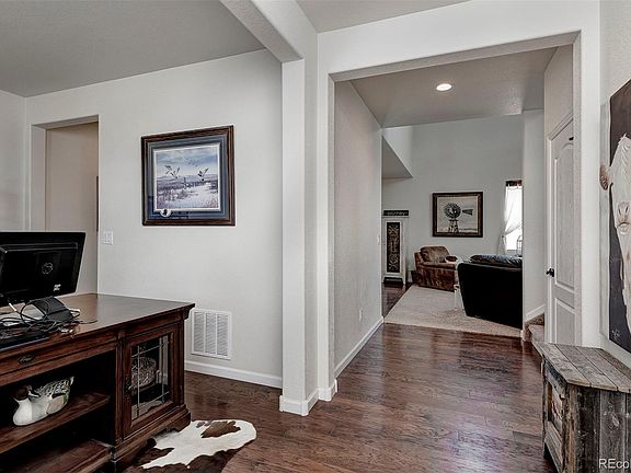 5th image of 5475 Harbor Town Dr