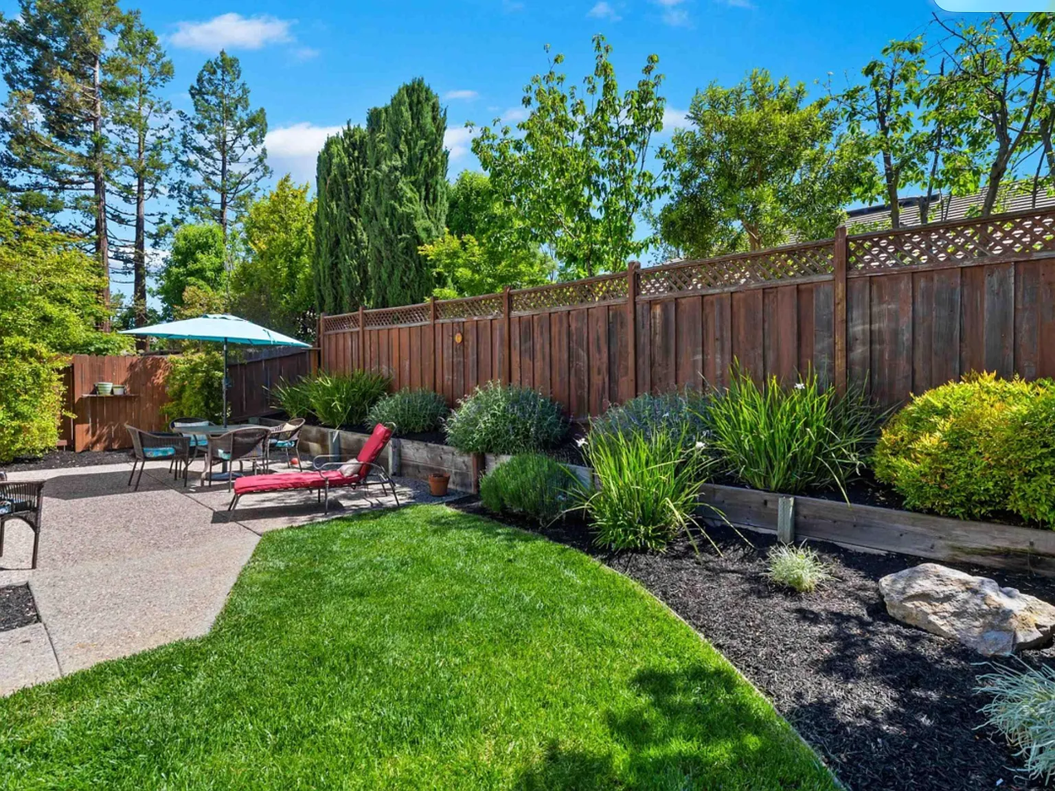 4 bed, 1938 sqft, $4,600 — Photo 4
