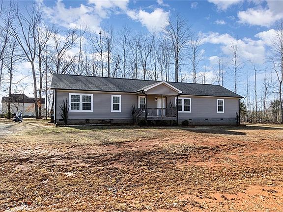 4th image of 5724 Walters Ln