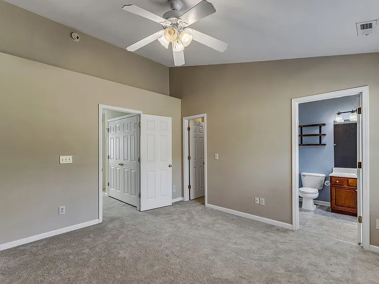 2720 Gross Ave — Photo 26