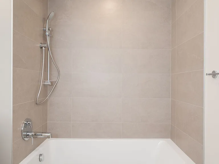3870 Sedgwick Ave #2E — Photo 9