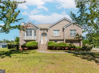 3885 Laurens Ln, Snellville, GA