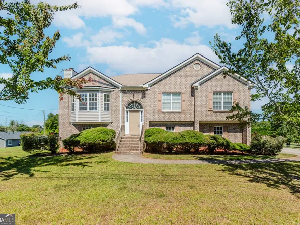 3885 Laurens Ln, Snellville, GA 30039