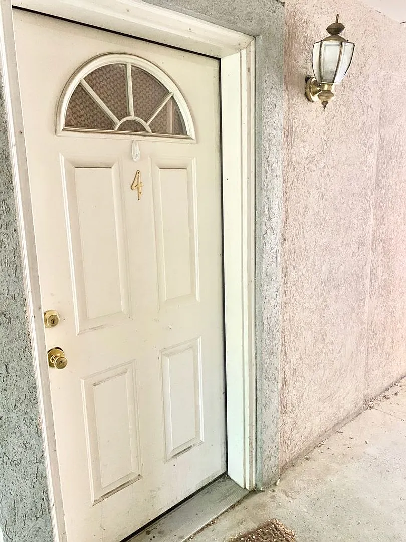 Low Security Deposit!! August Free Rent!! Adorable Downtown Fort Collins Apartment | Walk to Old ... — Photo 4