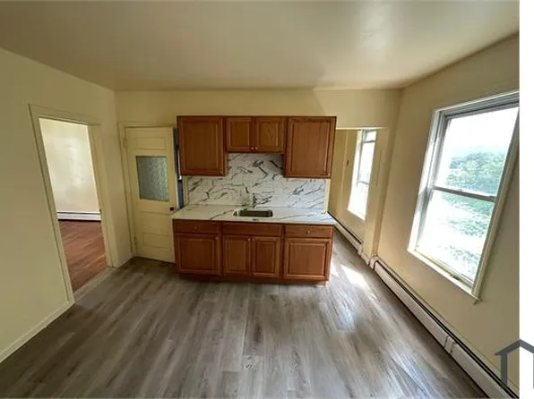 371 Congress Ave #2, Waterbury, CT 06708