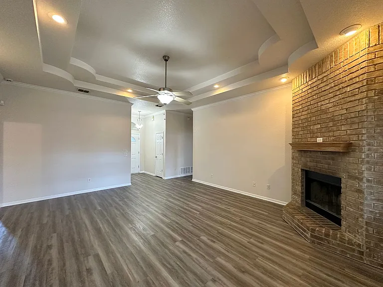 2709 Hydrangea Ave — Photo 6