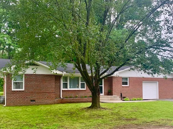 1200 Bond St, Manchester, TN 37355