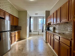 64-36 68th Ave #2R, Ridgewood, NY 11385