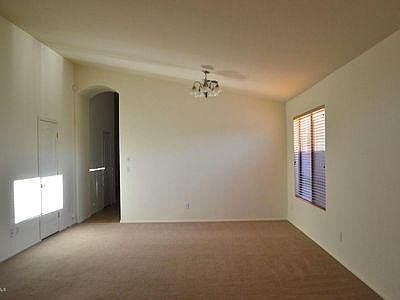 5th image of 659 E Beargrass Pl