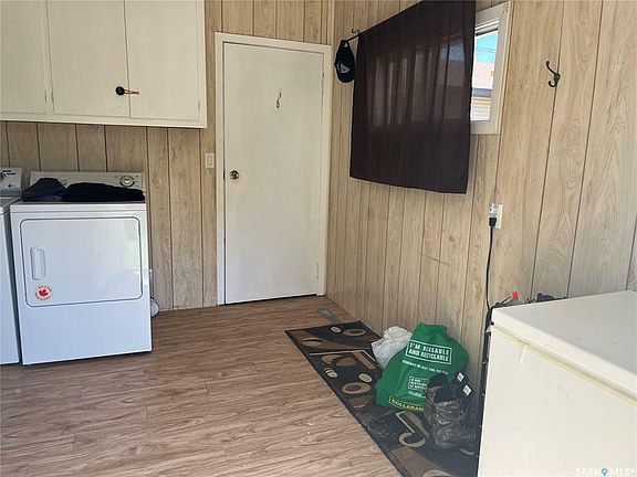 4th image of 32 Goode St