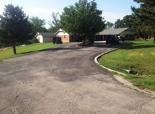 366 Chic Choc Ln, Sulphur, OK 73086