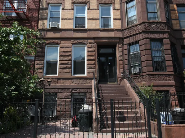 1459 Pacific Street image 1 of 9