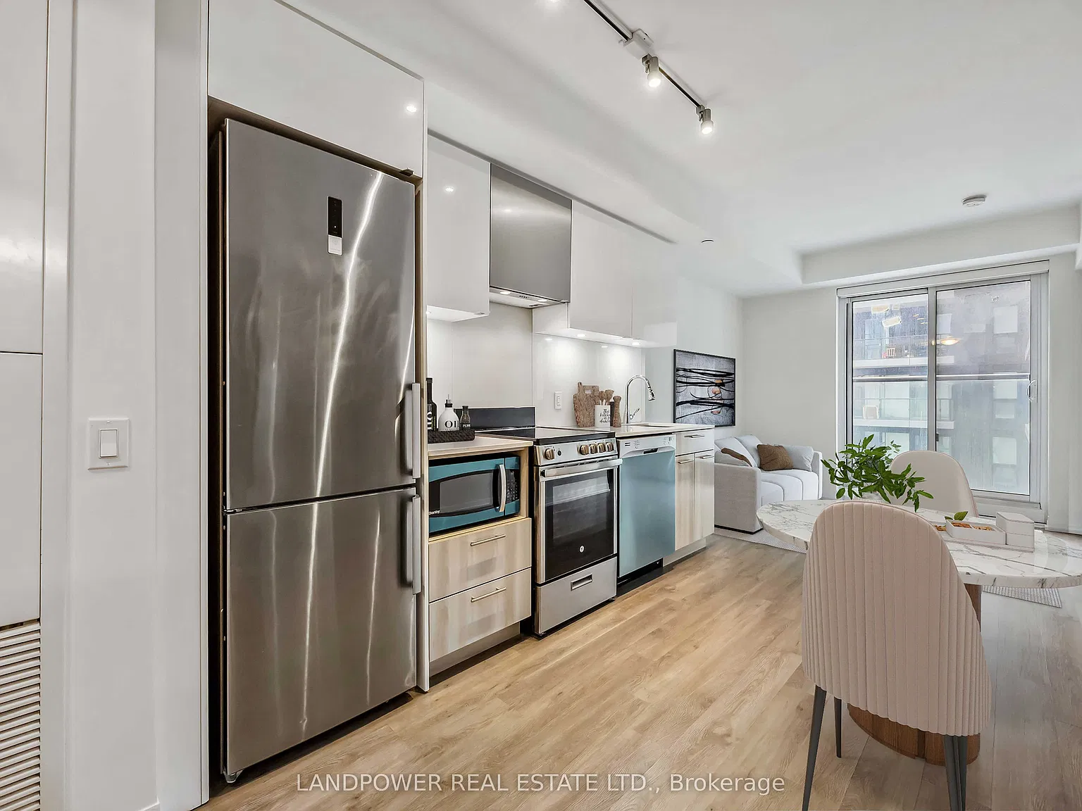 2 bed, $2,150 — Photo 1