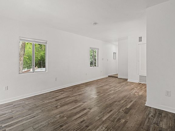 3rd image of 1628 N Beverly Glen Blvd