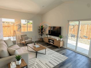 10047 Woodpark Dr, Santee, CA 92071