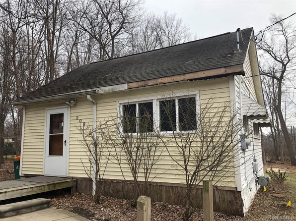 2005 Fairfield Ave