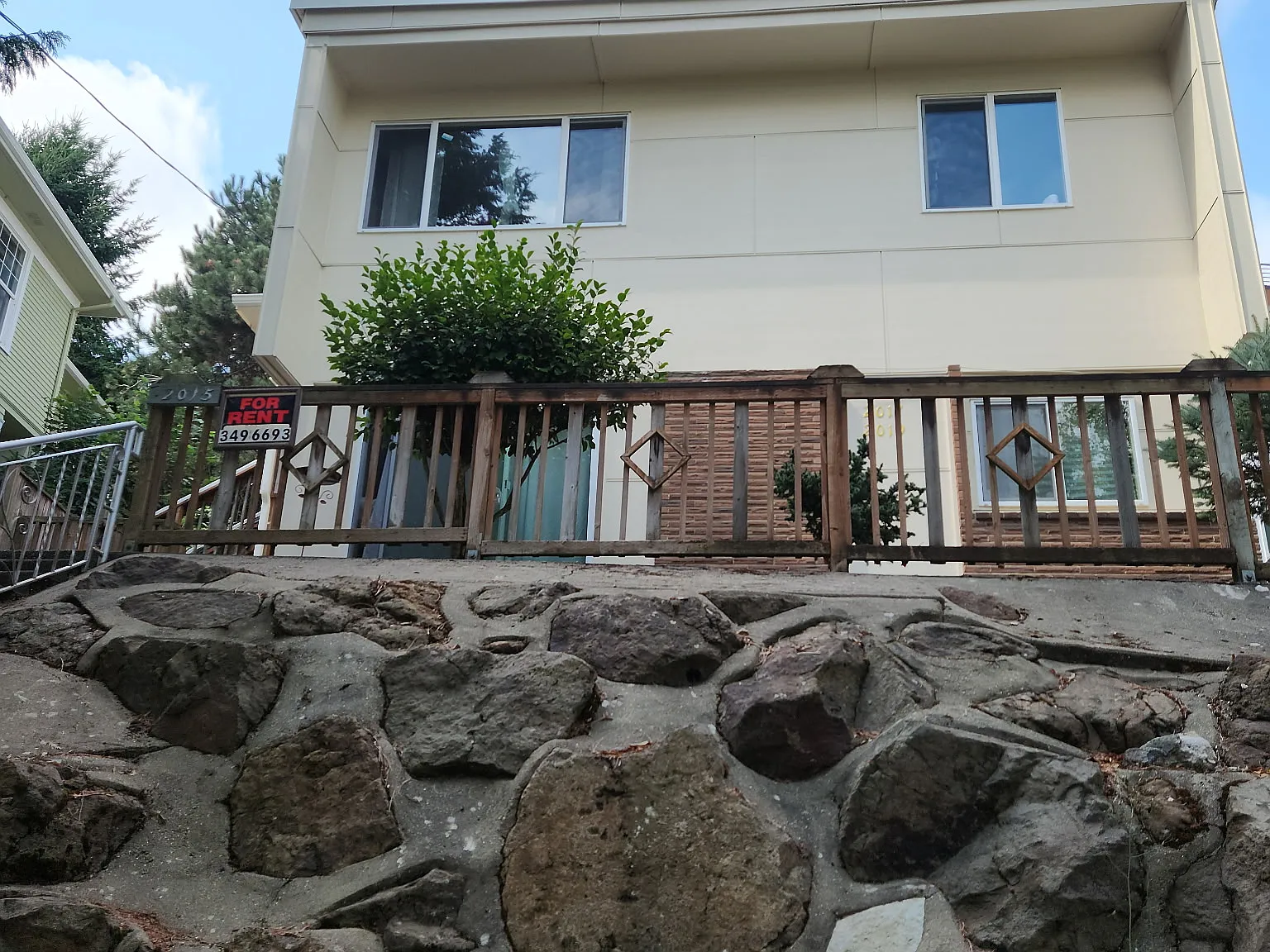 2 bed, 700 sqft, $1,700 — Photo 2