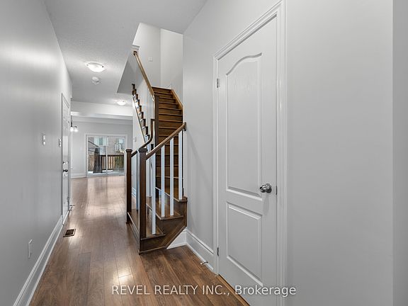 5th image of 35 Sunset Way