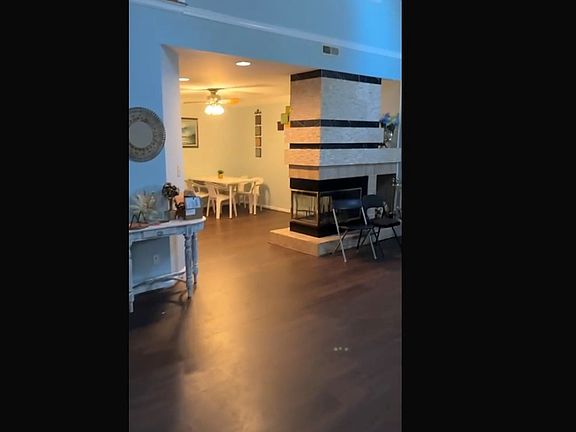 3rd image of 3279 Arbor Trce