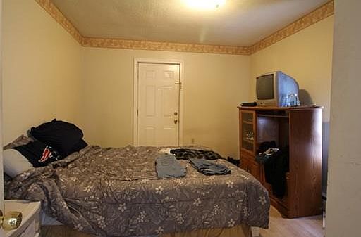 4th image of 7 Greenwood St
