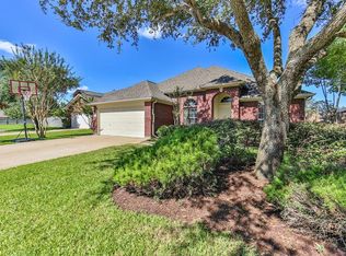 1607 Dixie Hill Ct, Pearland, TX 77581