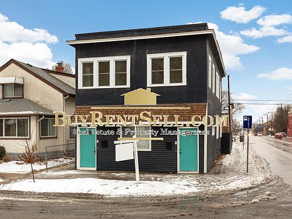 2nd image of 2428 5th St NE Unit 2
