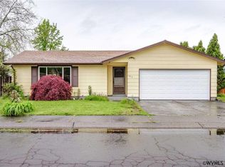 3215 Columbine St, Lebanon, OR 97355