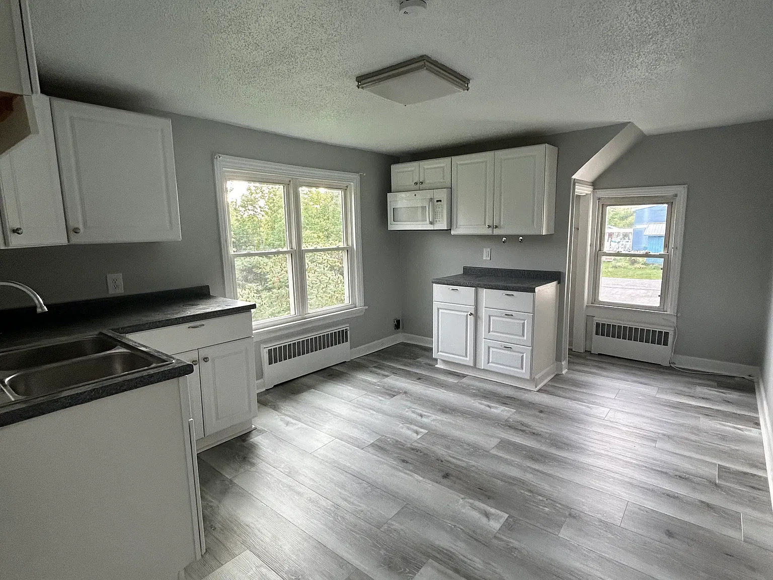 2 bed, 1000 sqft, $1,475 — Photo 1