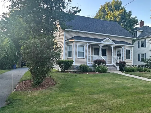 98 S Worcester St, Norton, MA 02766