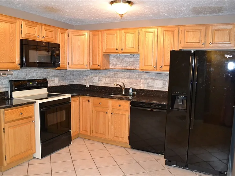 31 E Bluff Rd #31 — Photo 7