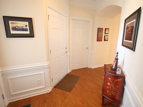 2nd image of 9023 Smokey Hill Ln
